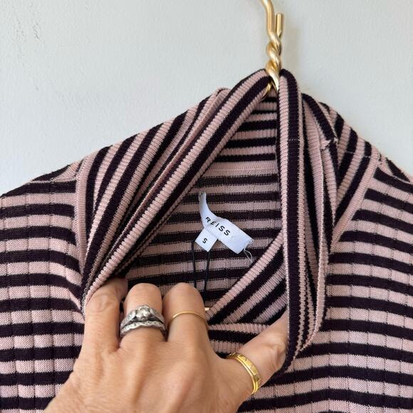 NWT Reiss Cedric Wool Striped Roll Neck Turtleneck Jumoer Dusty Pink Bordeaux S - Picture 8 of 10